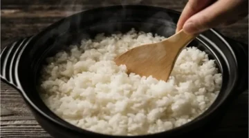 خطر التسمم الغذائي.. مخاطر إعادة تسخين الأرز المطبوخ يوميًا